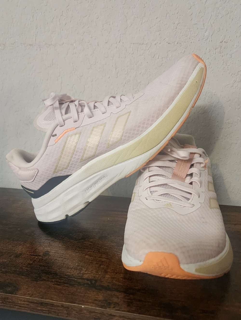 Adidas Speedmotion Pink And White Running Shoes Womens 9.5 - No Insoles